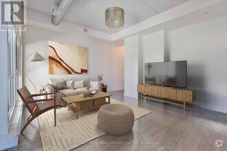 Building Photo - 75-675 The Donway W