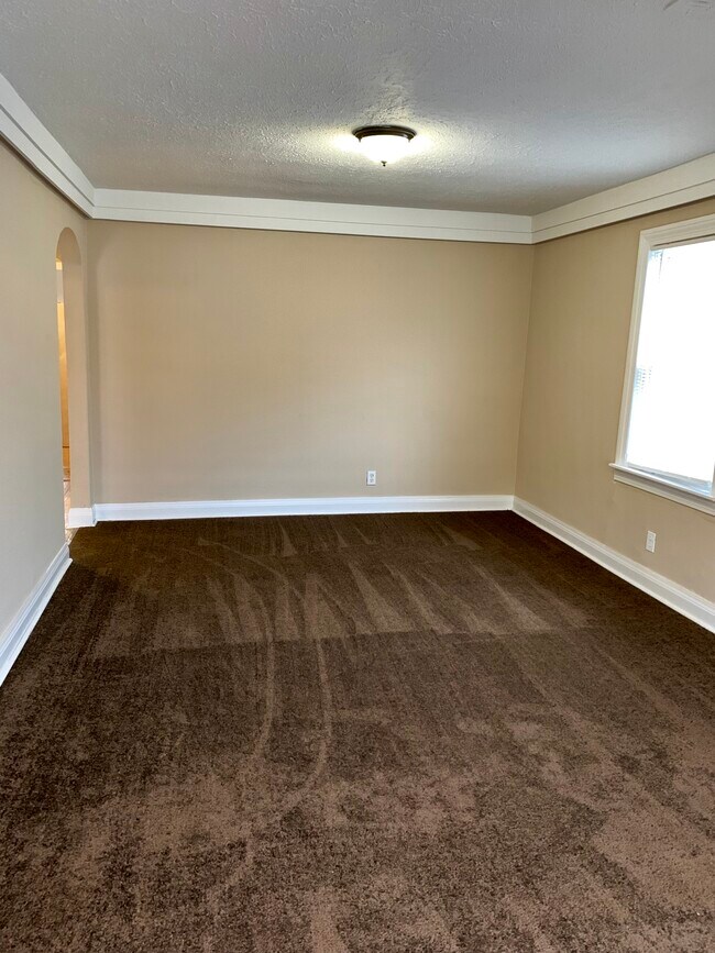 5118 Laughlin Ave, Louisville, KY 40214 House Rental in Louisville