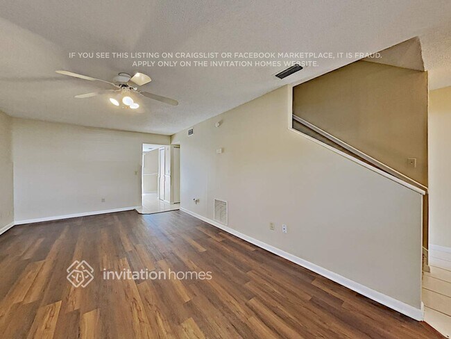 Foto del edificio - 12415 Kiwi Ave