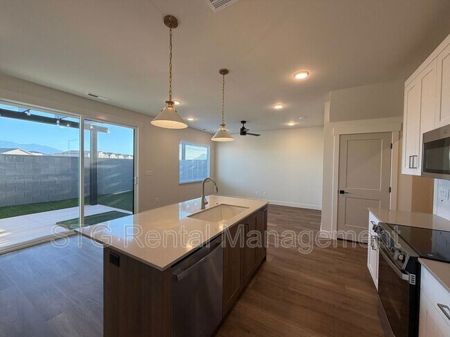 Building Photo - 622 Hemsworth Ln