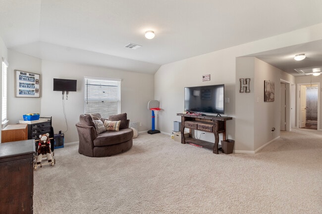 Building Photo - 974 Marquis Dr