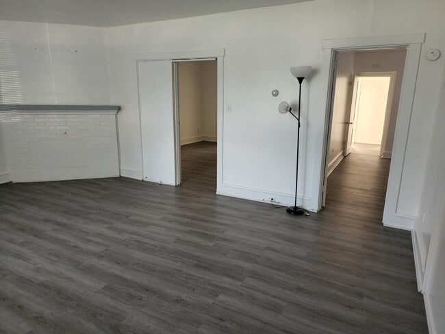Building Photo - 1406 Schuylkill Ave