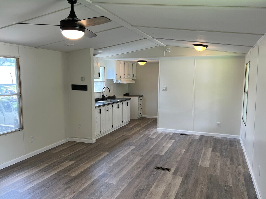 3811 Chuckey Hwy, Limestone, TN 37681 House Rental in Limestone, TN