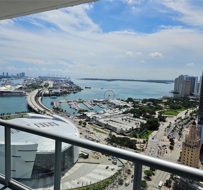 Foto del edificio - 888 Biscayne Blvd