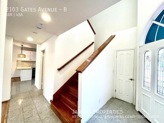 Foto del edificio - 2103 Gates Ave