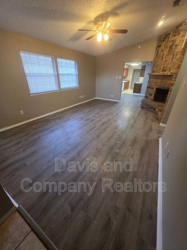 Building Photo - 4422 Fairgate Dr