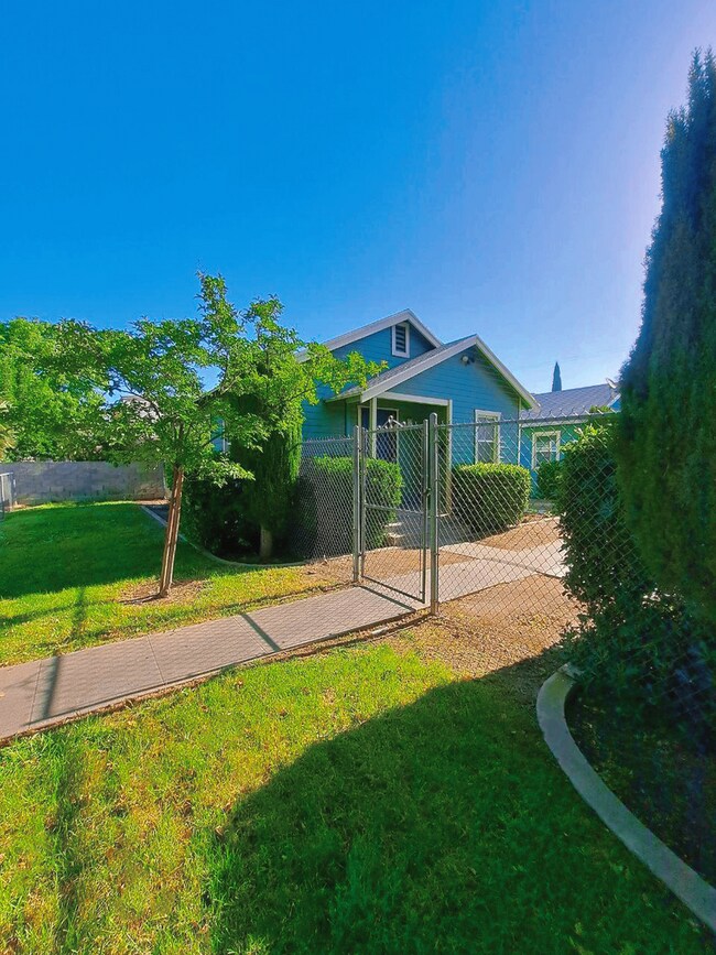 Foto del edificio - 436-442 N Effie St