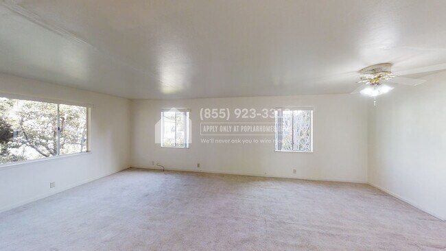 Building Photo - 3040 Stanton St