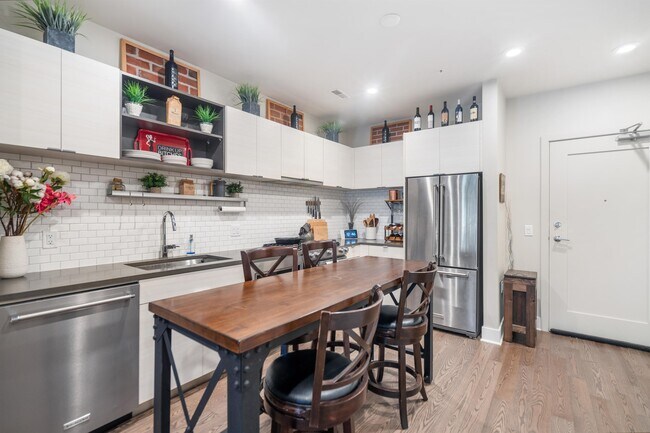 Building Photo - 506 Diamondback Dr