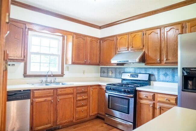Foto del edificio - 3309 Smallhouse Rd
