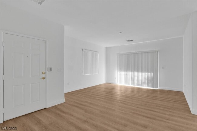 Building Photo - 804 Peachy Canyon Cir