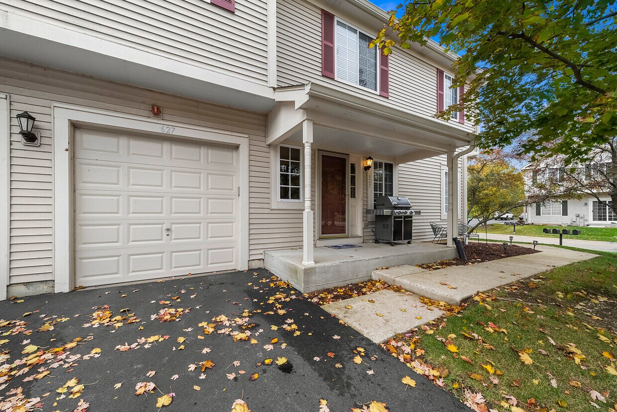 Foto principal - 627 Windsor Dr