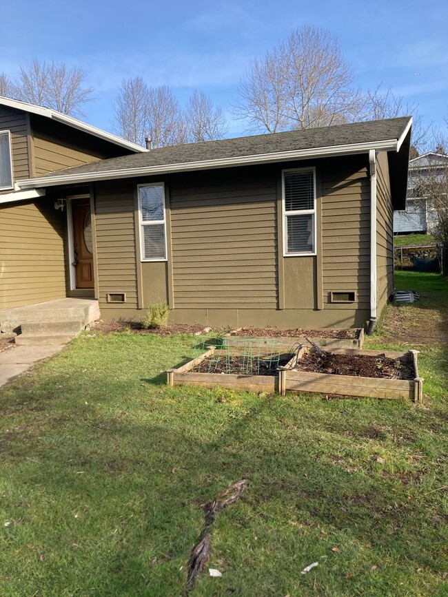 Building Photo - Spacious 4 bedroom in Seattle