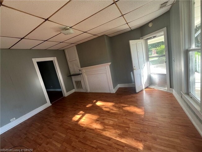 Building Photo - 500 N Miller St