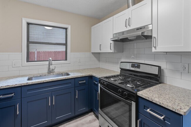 Foto del edificio - 1121 Brookstone Rd