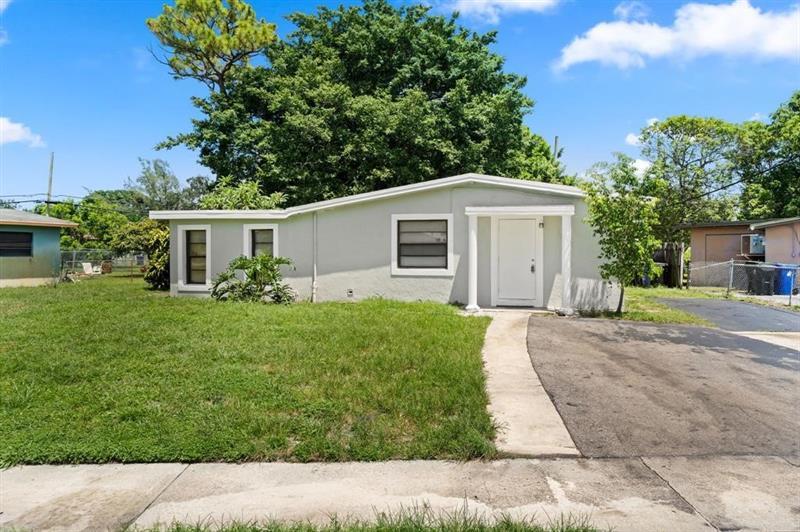 Primary Photo - 1552 NW 15th Terrace