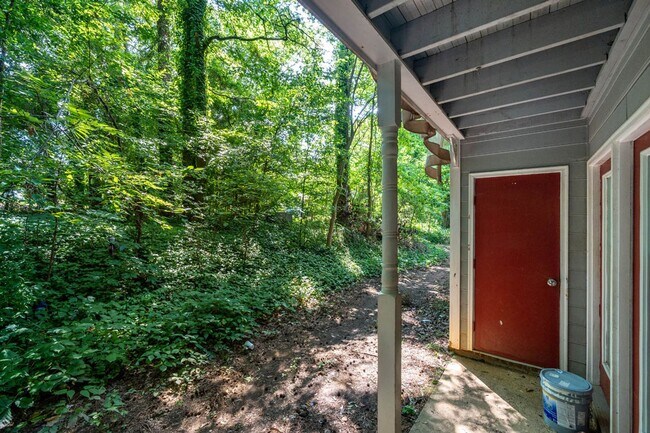 Building Photo - 1311 Park Glen Dr