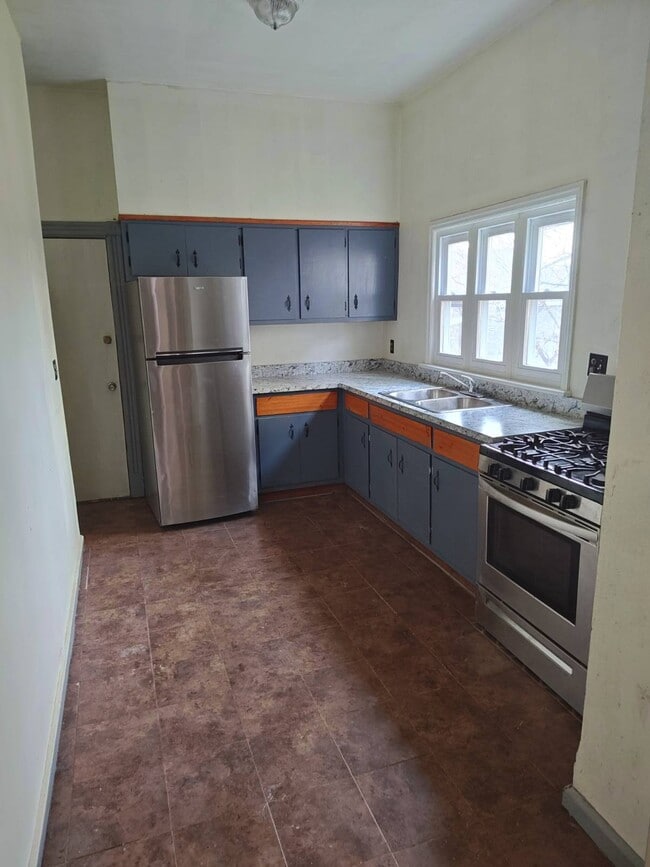 Building Photo - 118 Winter Ave