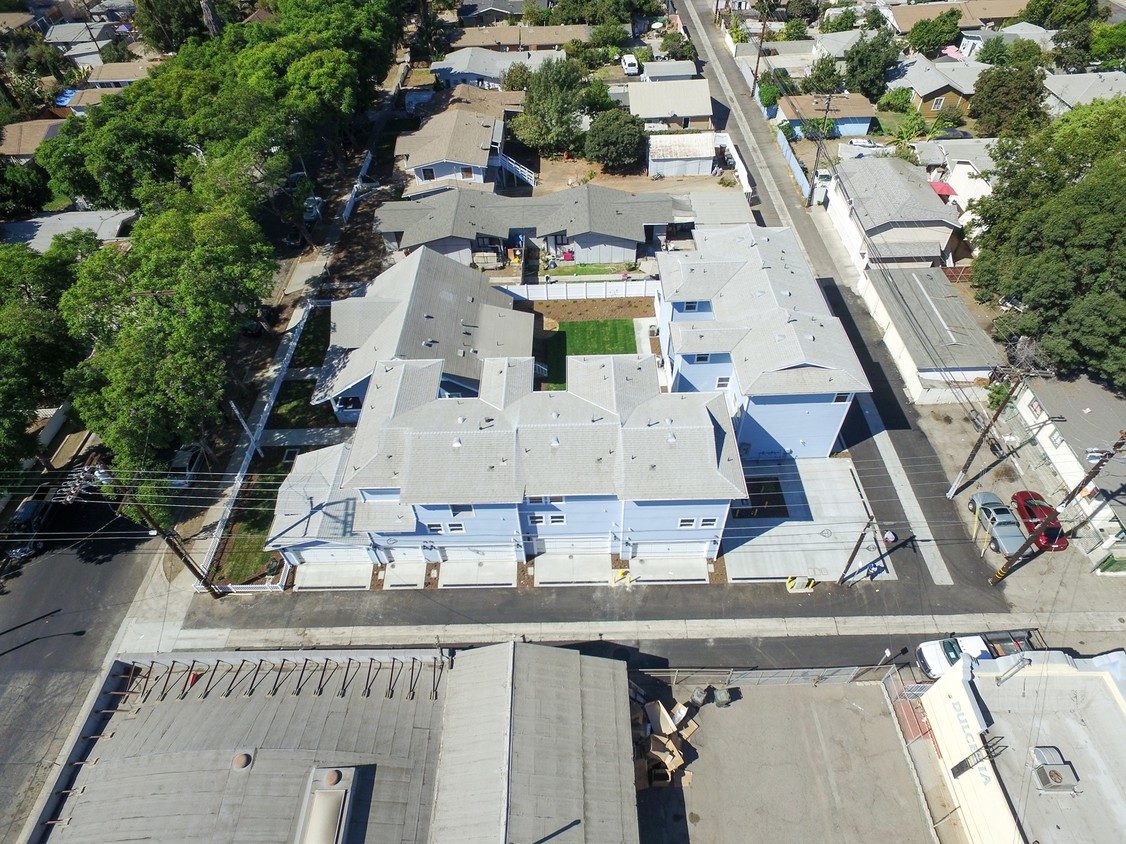 Aerial Photo - 117 W Valencia Dr