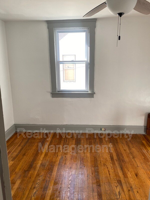Building Photo - 3930 Arnold Ct
