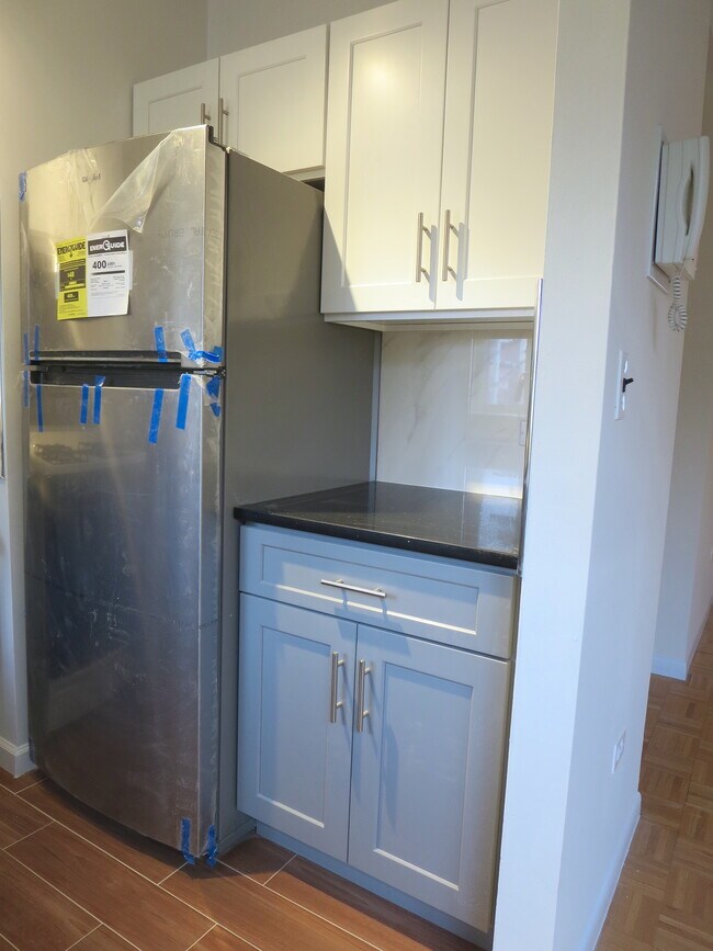 New Fridge - 158 Sackett St
