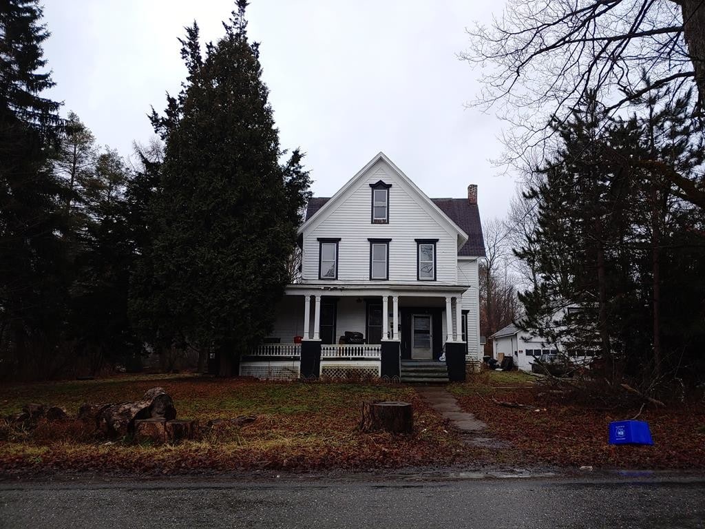 131 Taber St Unit 3 Upper, Blossburg, PA 16912 Room for Rent in