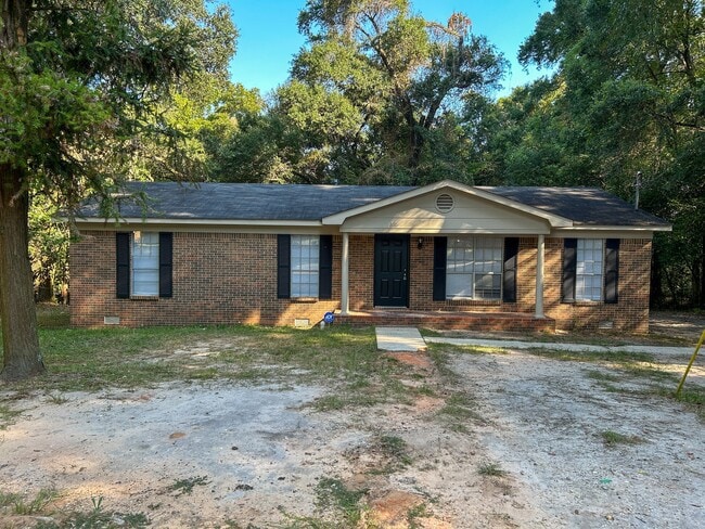 Building Photo - 1716 Northview Dr