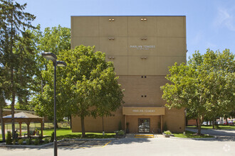 Building Photo - Marlan Towers