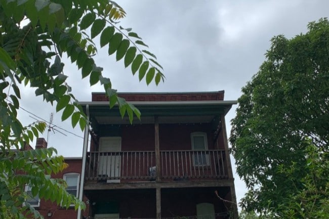 Building Photo - 301 Linden St