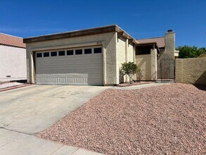 Building Photo - 8232 Abercrombe Way