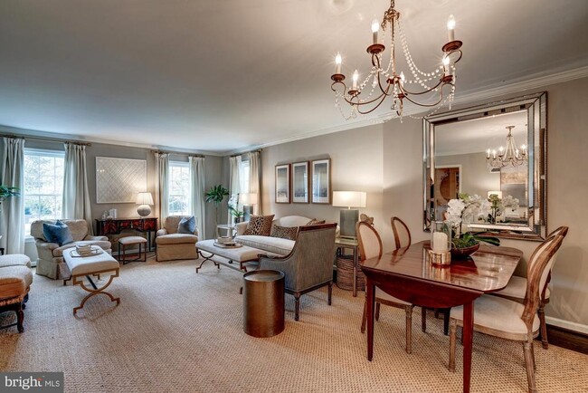 Foto del edificio - 5703 Brookside Dr