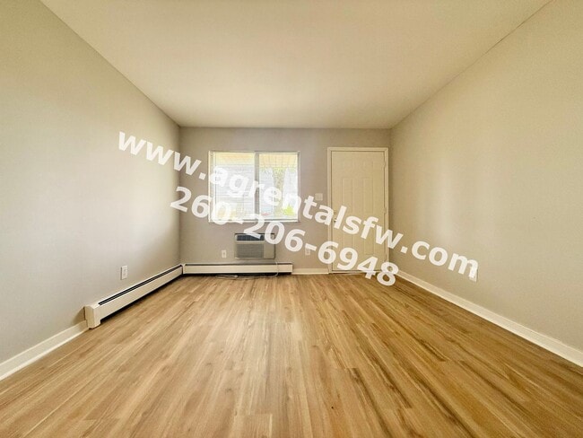 Building Photo - 901-931 West Brookwood Court