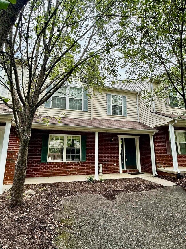 Foto del edificio - 575 Oak Tree Blvd NW
