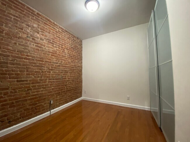 Building Photo - 138 W 133rd St