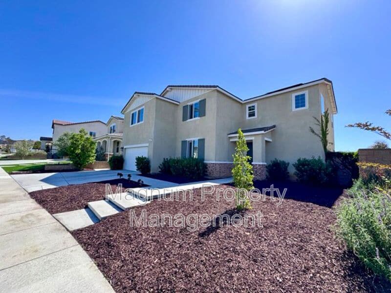 Primary Photo - 36224 Owens Dr