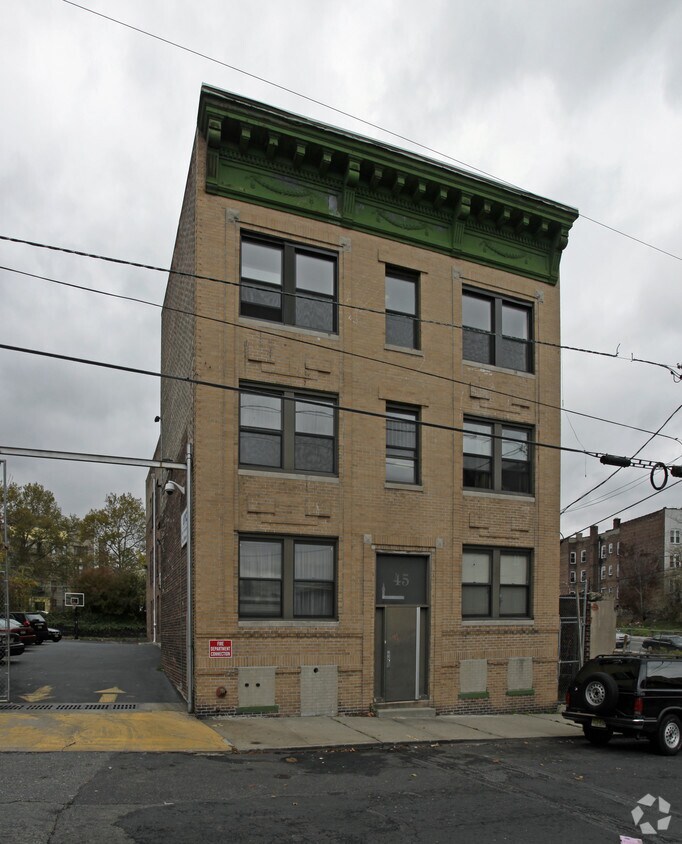 Foto del edificio - 45 Clifton Pl