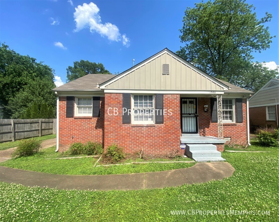 Primary Photo - Cute East Memphis Neighborhood