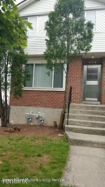 Foto principal - 861 Rossville Ave