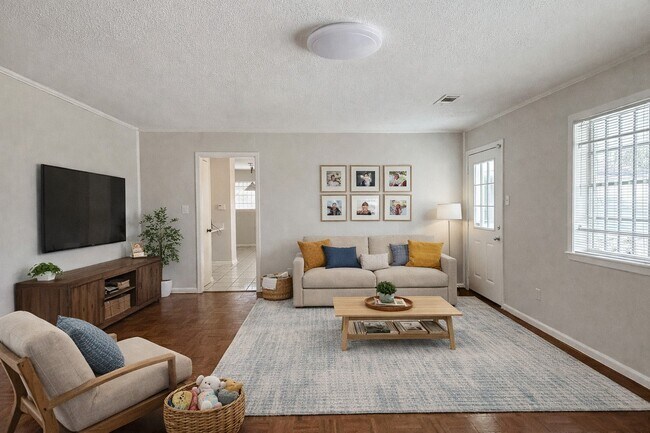 Foto del edificio - 8303 Edgemoor Dr