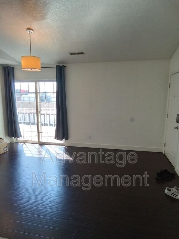 Foto del edificio - 1438 N 1300 W