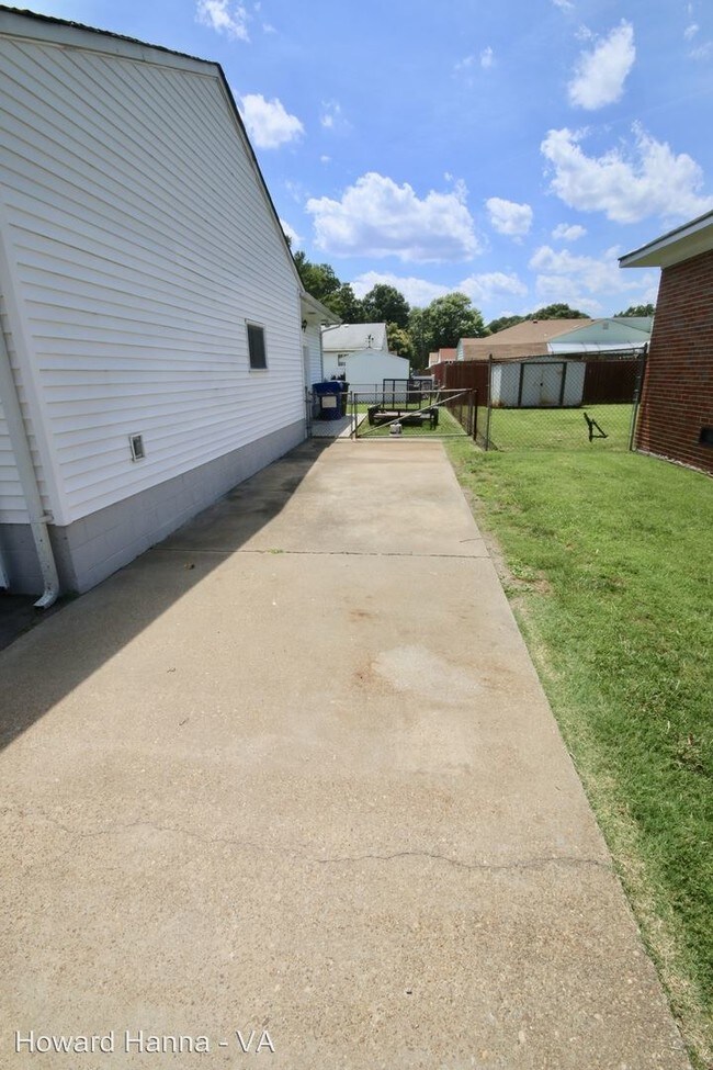 Foto del edificio - 3 br, 1 bath House - 789 Meade Lane