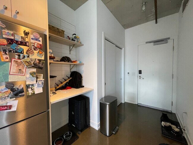 Foto del edificio - 810 N Clark St