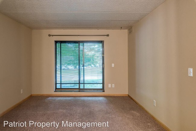 Foto del edificio - 3300 Louisiana Ave S