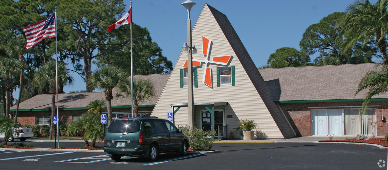 Building Photo - Bayshore Windmill Village