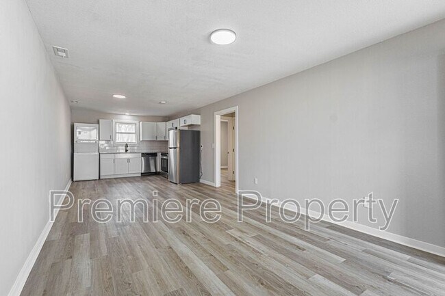 Foto del edificio - 721 E College St