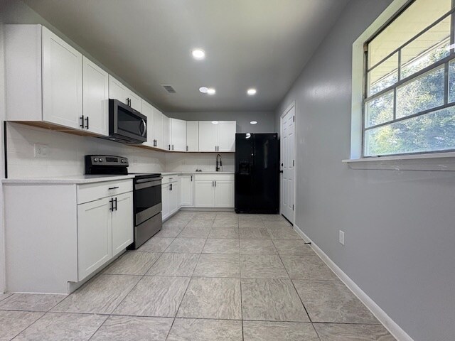 Building Photo - 1319 E Voorhis Ave
