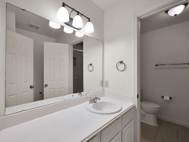 Photo - 14333 Memorial Dr Apartment