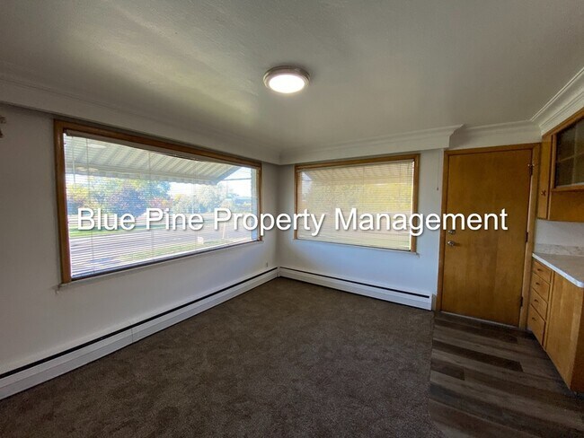Building Photo - 974 I St