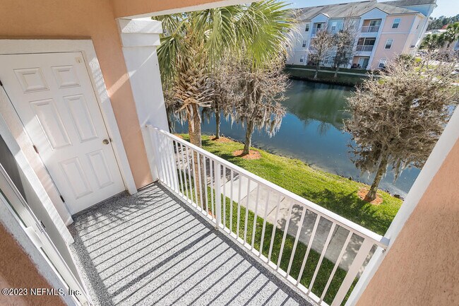 Foto del edificio - 4917 Key Lime Dr