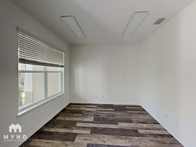 Building Photo - 10509 Spring Arbor Ln